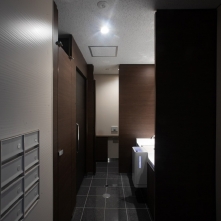 京都市嵐山観光駐車場トイレ　光触媒抗ウイルスコーティング サムネイル6