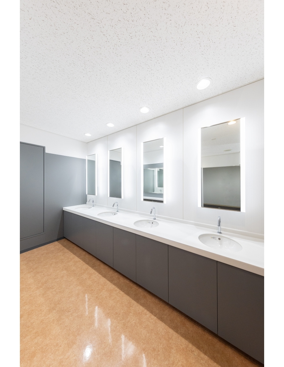 京都・某大学様トイレ 写真5