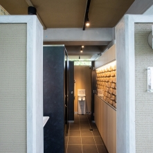 京都市嵐山観光駐車場トイレ　光触媒抗ウイルスコーティング サムネイル5