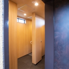 京都市嵐山観光駐車場トイレ 光触媒抗ウイルスコーティング サムネイル7