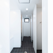 京都・川端丸太町公衆トイレ サムネイル11