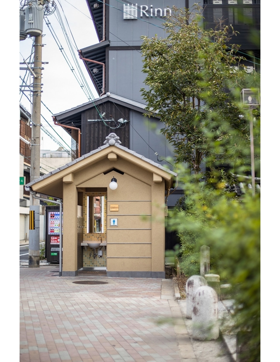 京都・大和大路団栗公衆トイレ 写真8